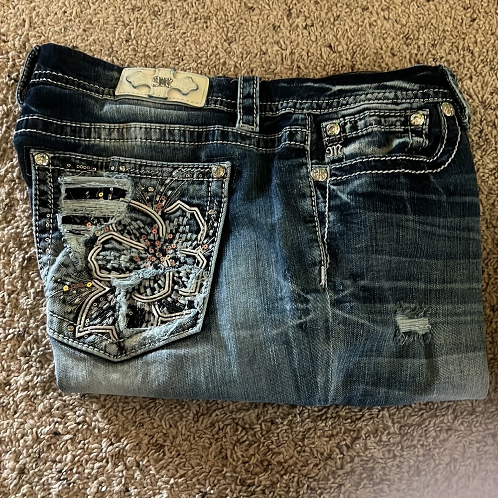 Miss Me Mid-Rise Easy Crop size 36 - Plus Size Bling Jeans